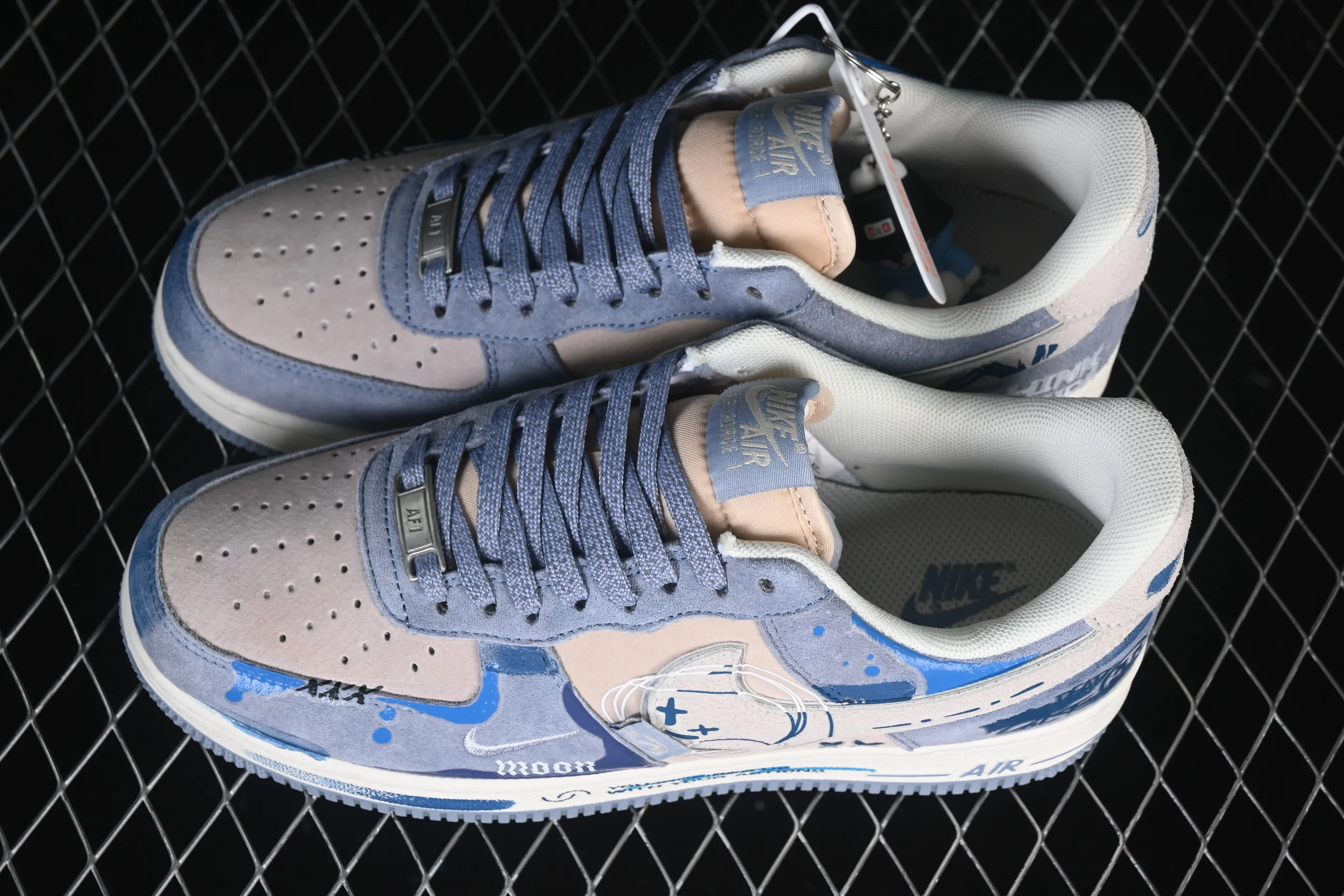All categories Nk Air Force 1 Air Force series Nk Air Force 1 Low Air Force low-top Nike Air Force 1'07 Low "Emotional Sketch" Hand-painted graffiti Emotional sketch Air Force 1 low-top casual sneakers CD1212-111